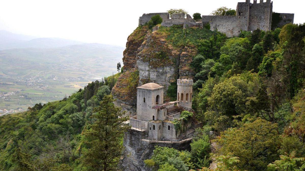 Stranizza D'Amari Apartman Casa Santa  Kültér fotó